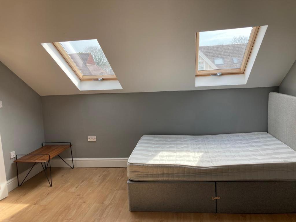 112 Gleneagle Road Rooms London Ngoại thất bức ảnh